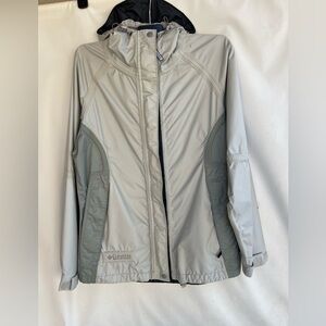 Columbia Jacket Womens Size S Gray Windbreaker Hooded Full Zip Lightweight Nylon